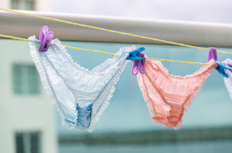 Zakopavaju gaće u baštu i čekaju 60 dana – razlog je genijalan VIDEO