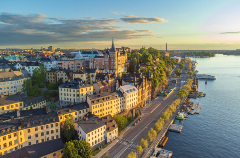 Evropska zemlja ukida usvajanje dece iz inostranstva