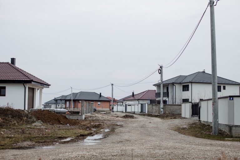 Perić: Kada će biti završen glavni projekat u MZ Ledinci za naselje „Knez Ivo od Semberije“, sa svim lokacijskim uslovima?