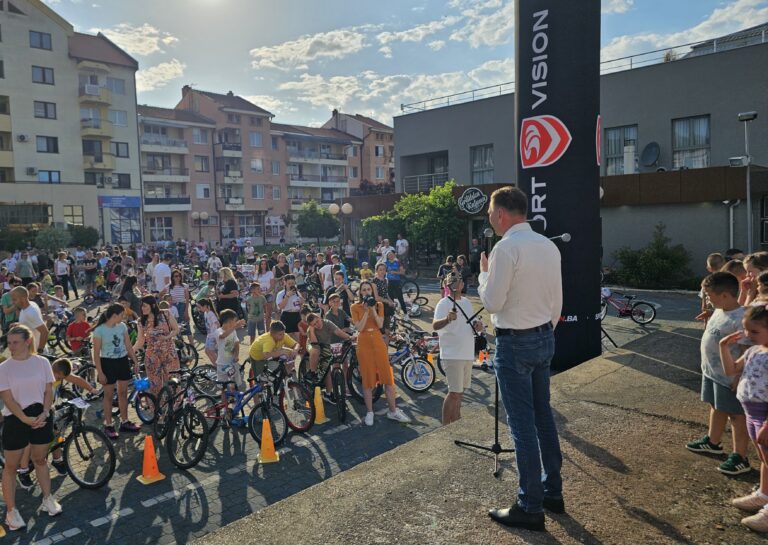Načelnik Ugljevika sa sugrađanima obilježio Dan biciklizma: Sabrano sve lijepo, zdravo i korisno