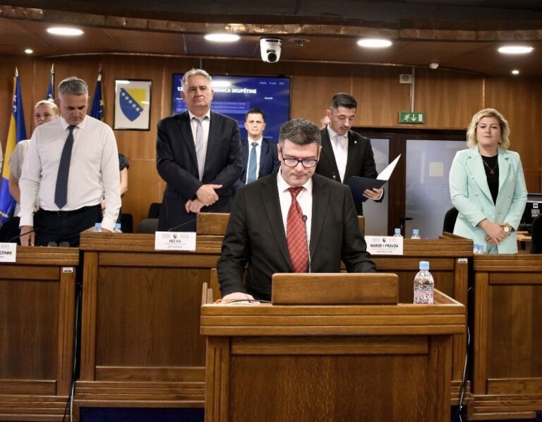 Dr Slađan Miranović položio zakletvu i postao poslanik u Skupštini Brčko distrikta