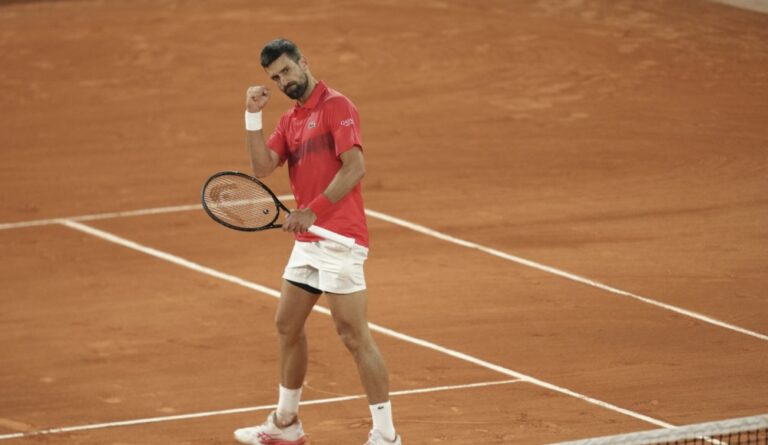 Nevjerovatan poen Đokovića protiv Zvereva-41 udarac i majstorija Srbina VIDEO