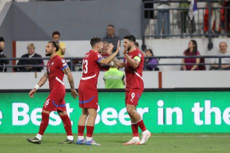 Mitrović slavi jubilej i het-trik: Srbija rutinski protiv Andore