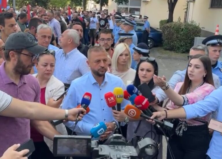 Nešković: Novac pronađen kod Miličevića legalan, očekujemo da bude pušten na slobodu (FOTO)