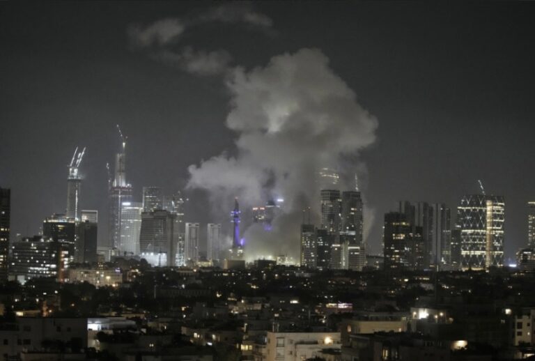 Ruši se odbrana?; Izraelu ponestaje oružja