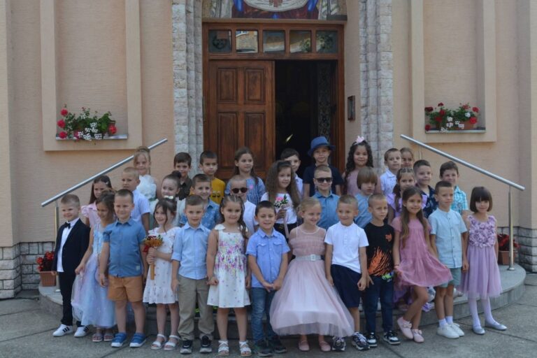 Ispraćaj predškolaca Dječijeg vrtića Lopare FOTO