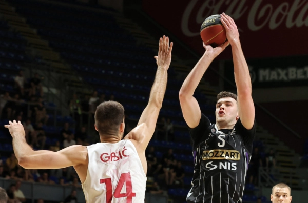Partizan je u finalu KLS-a! Crno-beli na krilima mladih srušili FMP posle prekida i drame u Pioniru