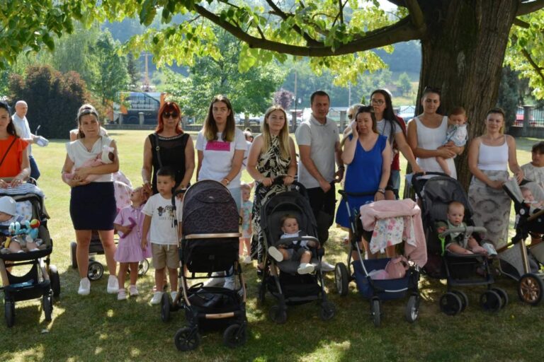 Lopare: Na devetoj „Konfereciji beba“ 40 učesnika FOTO