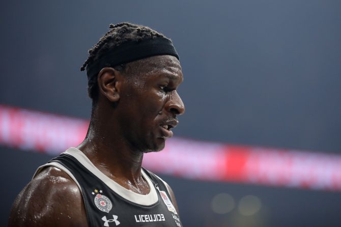 Partizan potvrdio: Bonga produžio ugovor do 2027. godine!