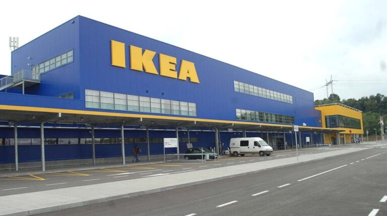 Hitno evakuisana Ikea VIDEO