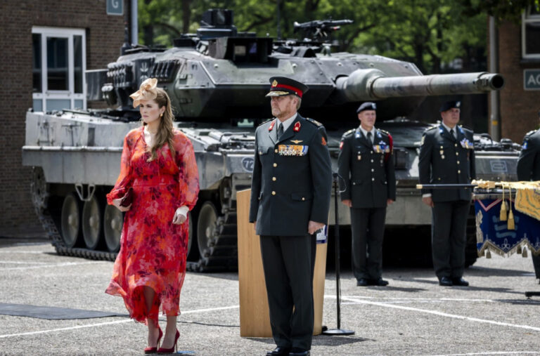 Princeza ide na vojnu obuku