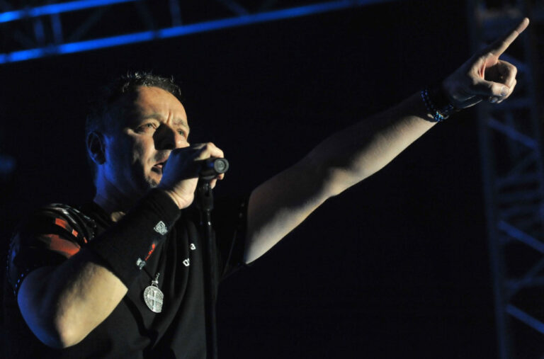 Isplivale cijene, ljudi šokirani: Evo koliko košta voda na koncertu Tompsona FOTO