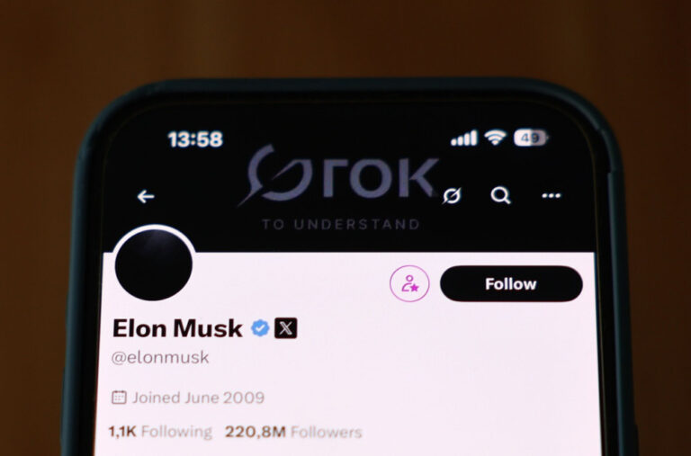 Mask predstavio Grok 4: Uskoro će da govori kroz robote