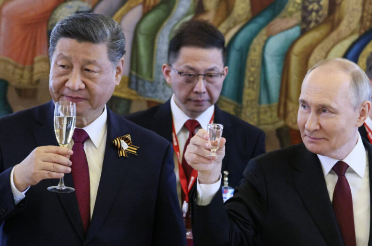 „Dragi prijatelju“: Putin i Si ujedinjeni kao nikad!