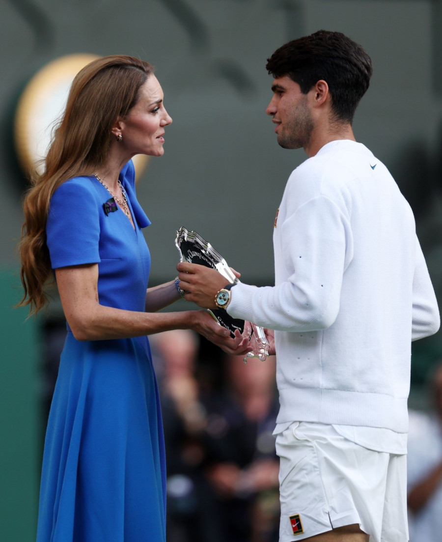 Princeza od Velsa uručila pehar pobedniku Vimbldona: Ovako su je pozdravili teniseri FOTO