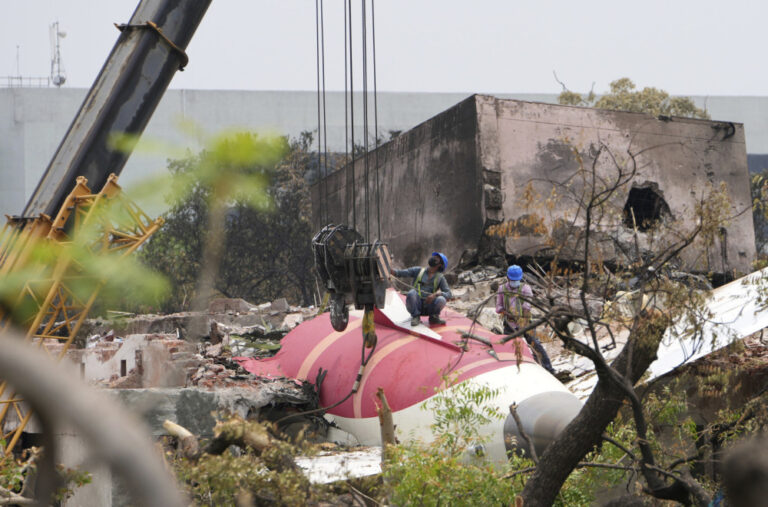 „Daleko od gotovog“; Oglasila se kompanija Er Indija