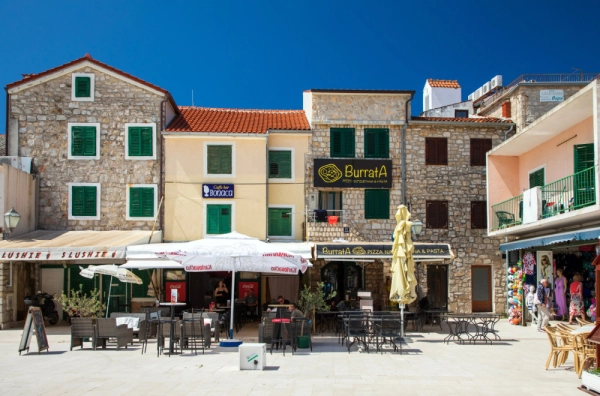 Vlasnica apartmana objavom izazvala gnev na mrežama: „Psi i mačke su dobrodošli, deca ni slučajno“