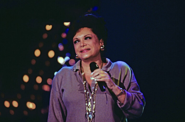 Preminula legendarna pjevačica