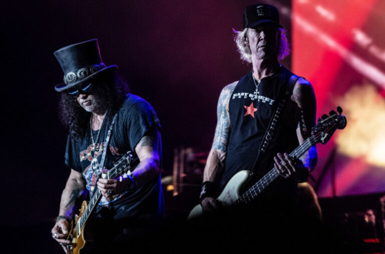 „Nisam popio čašu vode 12 godina, pankreas mi se raspao“: Šokantna ispovijest basiste Guns N’ Roses-a VIDEO