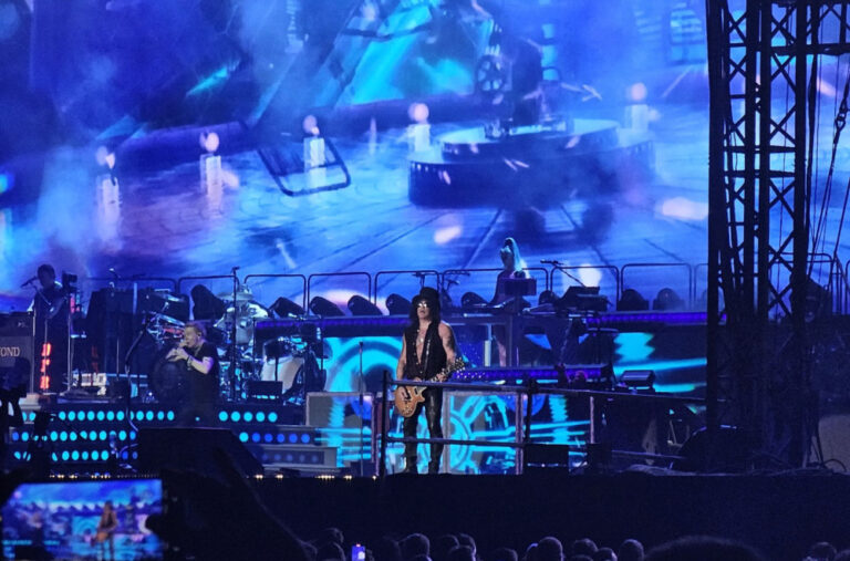 Rok spektakl na Ušću! Guns n’ Roses održali koncert pred 50.000 koji će ući u legendu