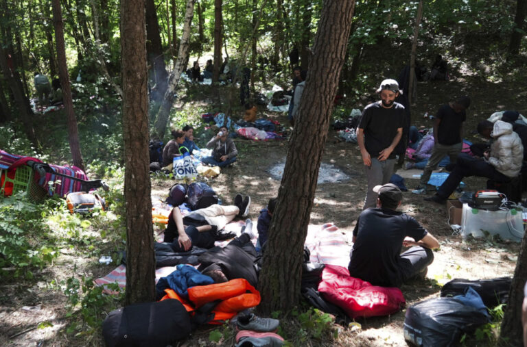 Nadležne službe u SAD ubrzano postavljaju nove šatorske kampove za smještaj migranata