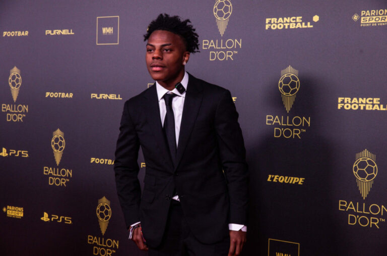 Let avionom IShowSpeeda iz Beograda ka Sarajevu najpraćeniji na svetu FOTO