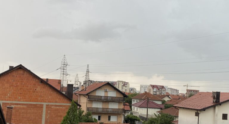 Grmljavinski oblak nad Bijeljinom: Posle nevremena stiže smirivanje