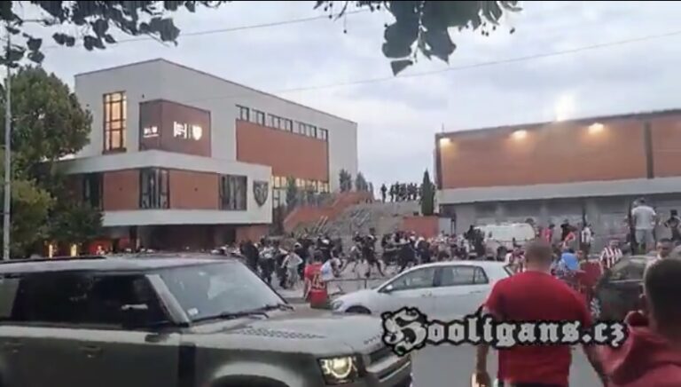 Tuča „Delija“ i policije ispred „Marakane“ – odjekivali topovski udari, ima povrijeđenih! FOTO