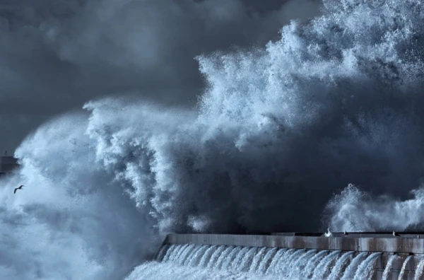 Kataklizma; Razoran zemljotres izazvao cunami, moguća visina talasa do 15 metara