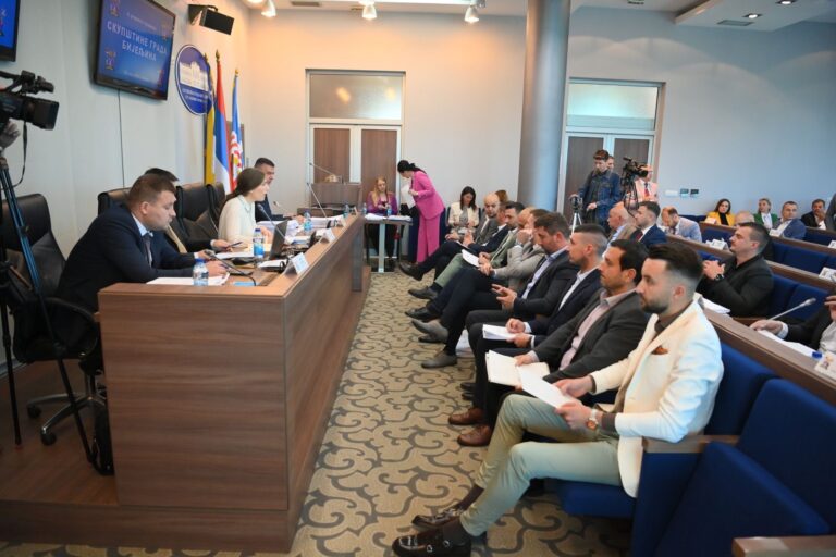 Koga vi predstavljate?: Uprkos protivljenju građana jednoglasno usvojen regulacioni plan za Dašnicu 1