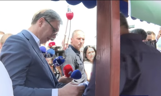 Vučić: Ljudi trpe siledžijstvo, moramo da trpimo