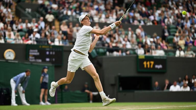 Janik Siner nastavlja da „vara“: Ipak trenirao pred meč sa Šeltonom