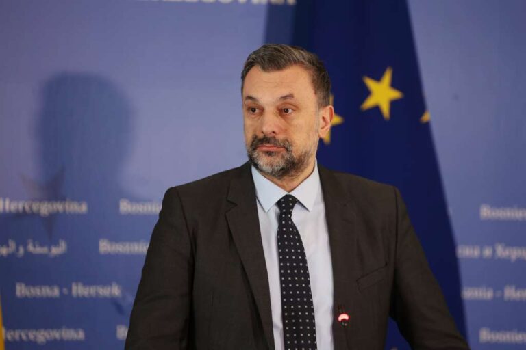 SIPA „češlja“ finansiranje partije „Narod i pravda“ Elmedina Konakovića