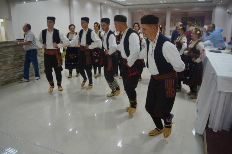 Lopare: Po četvrti put održano „Veče izvorne muzike“