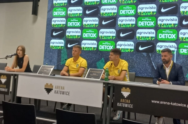 Trener Oleksandrije napao Partizan: „Ljudi ginu, a oni…“