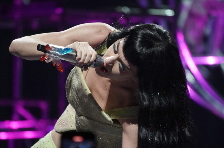 Kejti Peri umalo poginula od udara struje? VIDEO