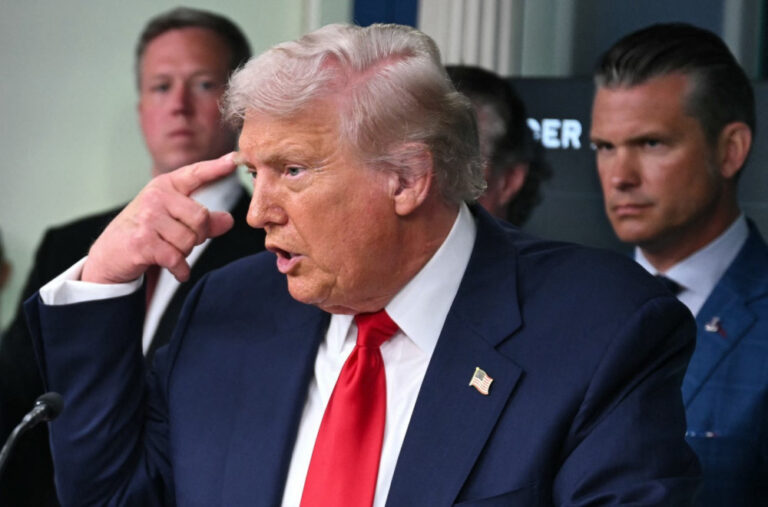 Tramp objavio rat: Šalje brodove, vojska na nogama