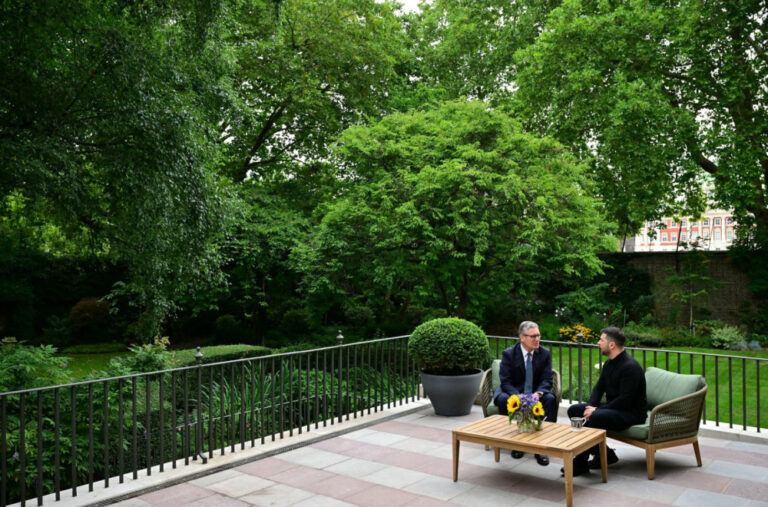 Zašto su Zelenski i Starmer ćutali nakon sastanka? FOTO/VIDEO