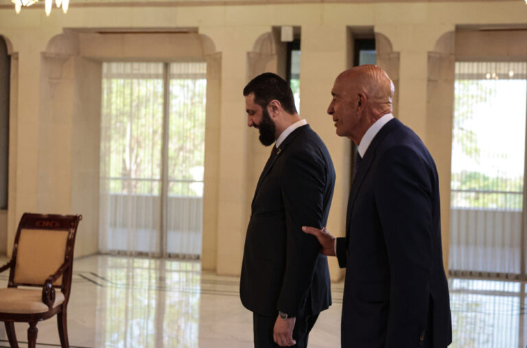 Izaslanik SAD stigao u Siriju; Održan sastanak sa Al Šarom