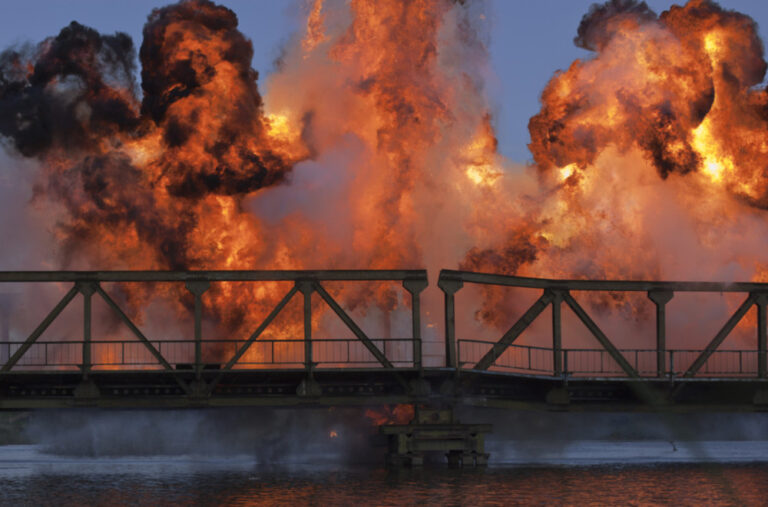 Horor na auto-putu; 50 vozila u plamenu – ima mrtvih FOTO/VIDEO