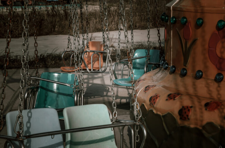 Sjedište se otkačilo, ljudi su letjeli; Vrteška se raspala tokom festivala VIDEO