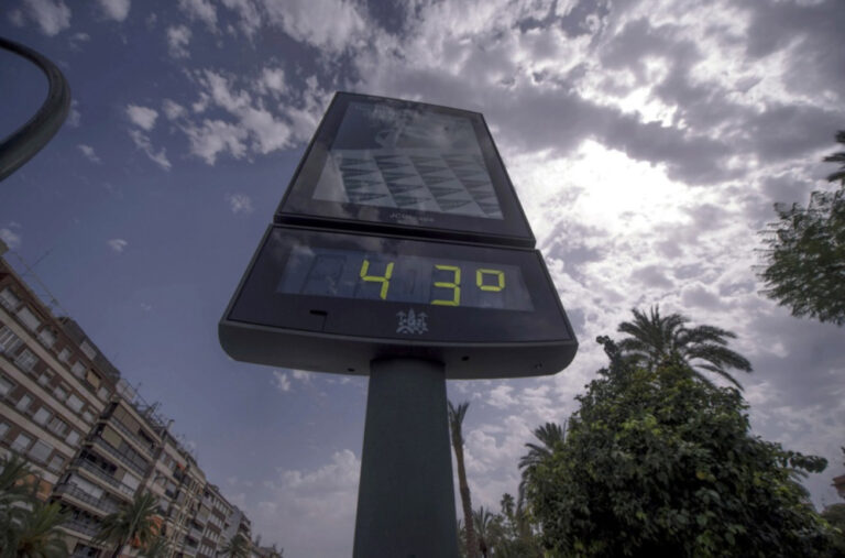 Izmjereno 43 stepena: Ekstremne temperature kose; Izdat narandžasti meteoalarm