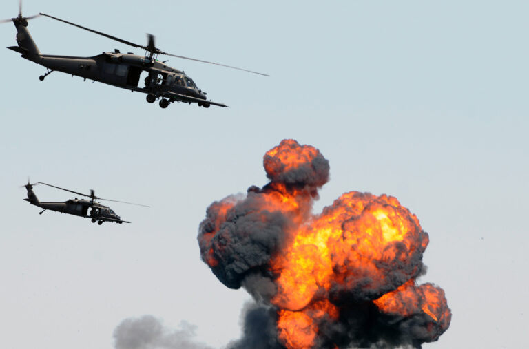 Pokrenuta istraga: Šta je izazvalo eksploziju na teretnom brodu?