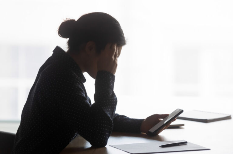 Kako se osloboditi zavisnosti od pametnih telefona?