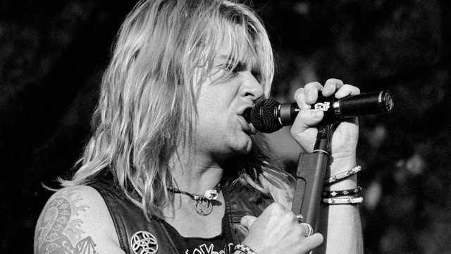 Poznati roker preminuo od raka