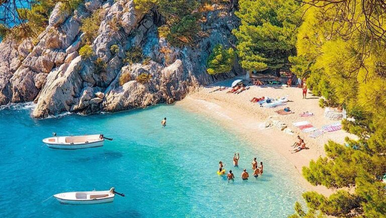 Talas kazni na Mediteranu: Šetnju u kupaćem platićete više od kompletnog ljetovanja – na listi i ova mjesta u Hrvatskoj