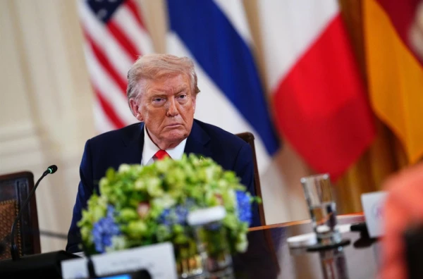 Tramp hitno izašao da pozove Putina