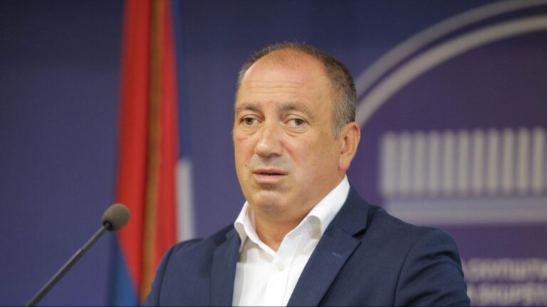 Crnadak nema komentar na podjele u PDP-u: „To nije tema, nemamo predsjednika ni premijera Srpske“