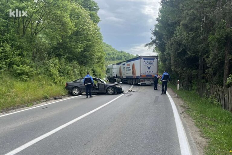 Saobraćajna nesreća sa kobnim posljedicama: Poginula jedna osoba