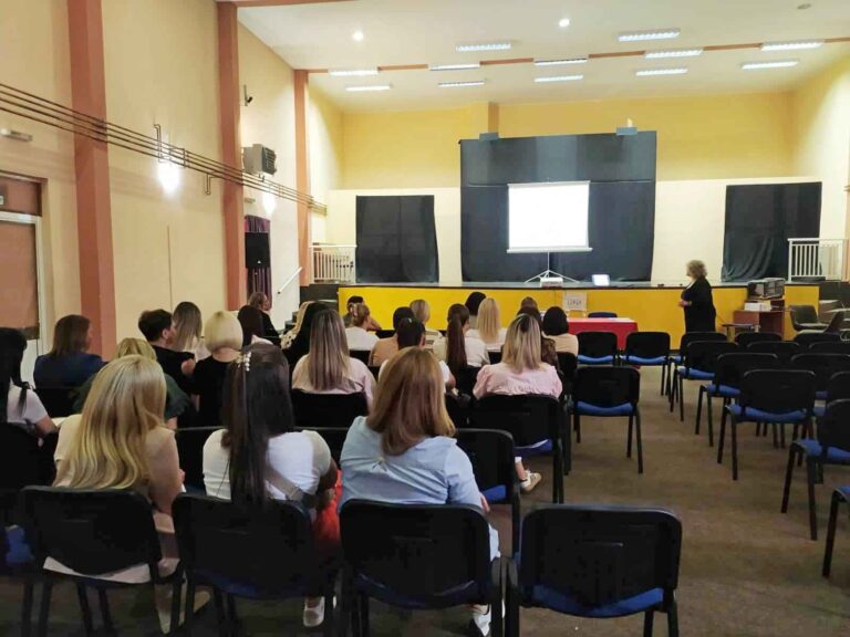 U Loparama održano savjetovanje za vaspitno-obrazovne radnike